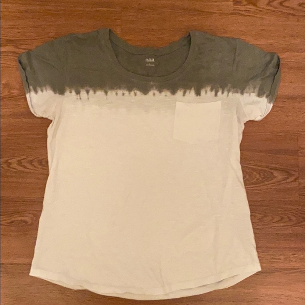 Short sleeve pocket tee